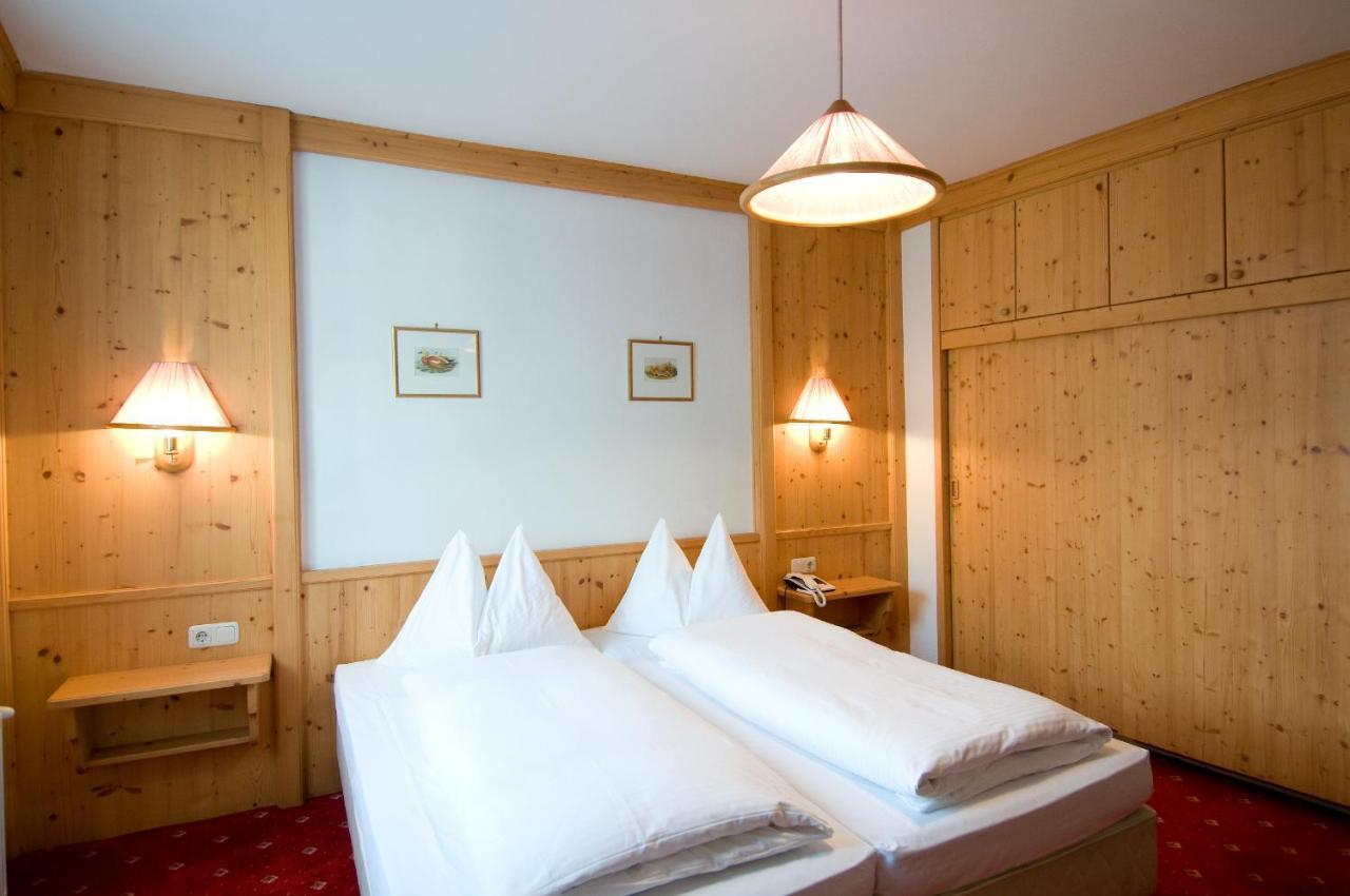 Hotel Grafenwirt Wagrain Oda fotoğraf